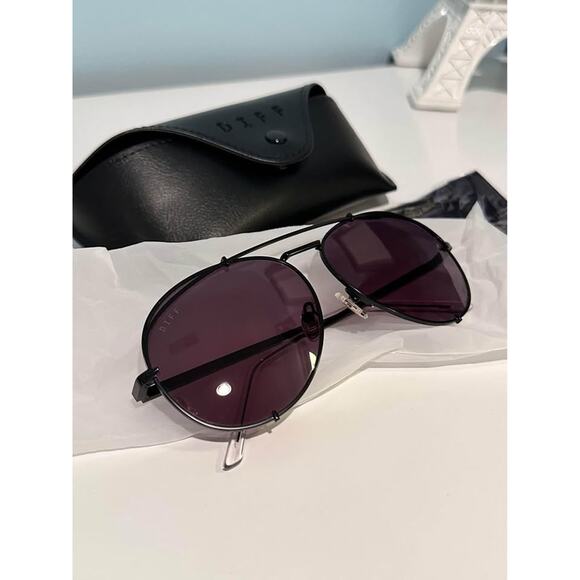 New Diff Sunglasses - Picture 2 of 7